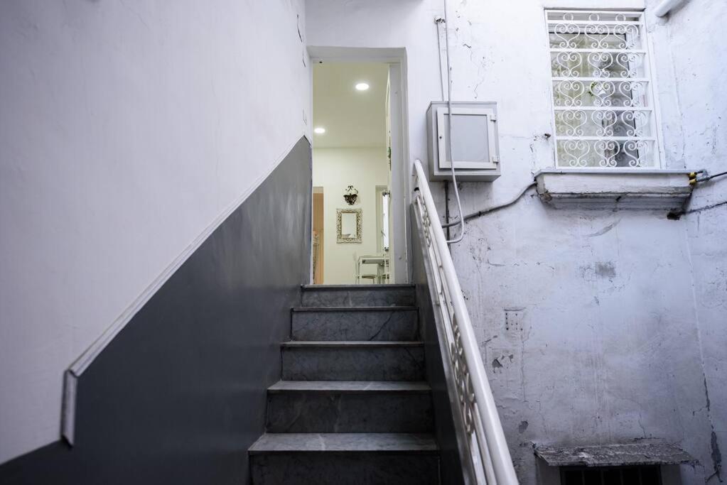 Apartamento A Due Passi Da Toledo Nápoles Exterior foto
