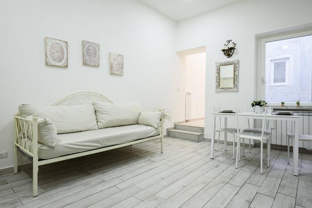 Apartamento A Due Passi Da Toledo Nápoles Exterior foto
