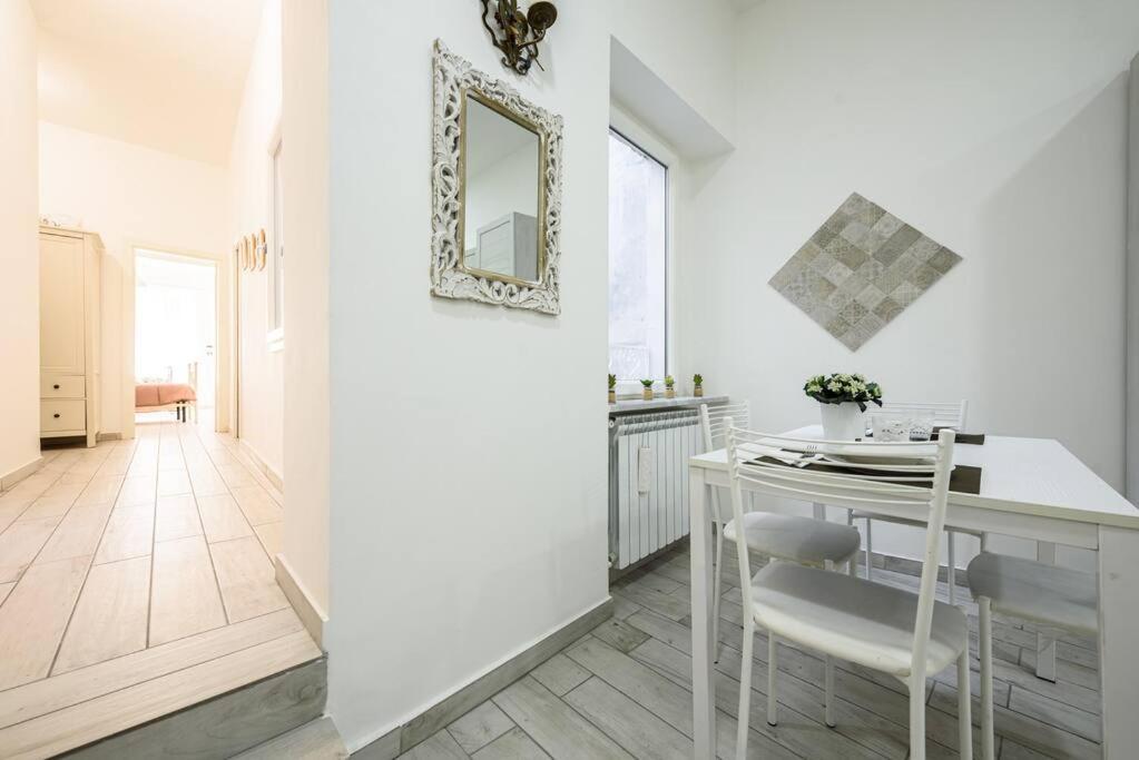 Apartamento A Due Passi Da Toledo Nápoles Exterior foto