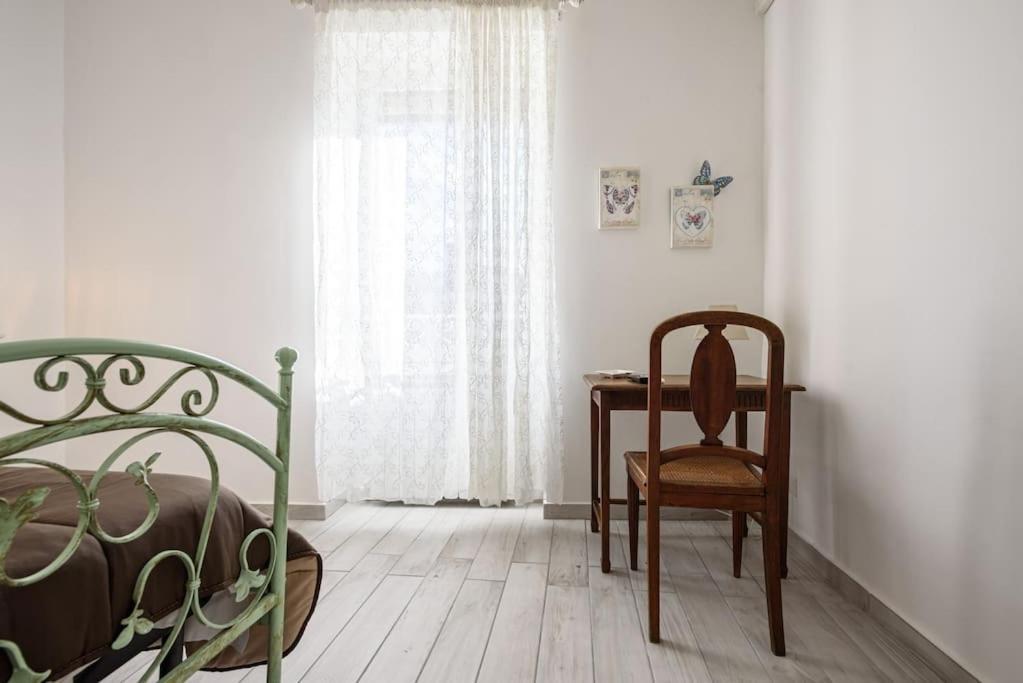 Apartamento A Due Passi Da Toledo Nápoles Exterior foto